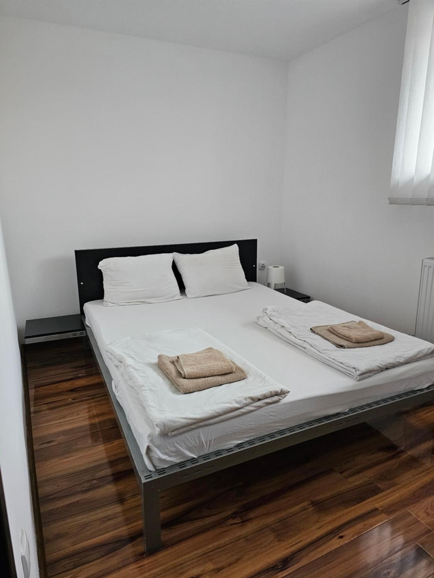 Dnd-X Hotel Pancsova Kültér fotó