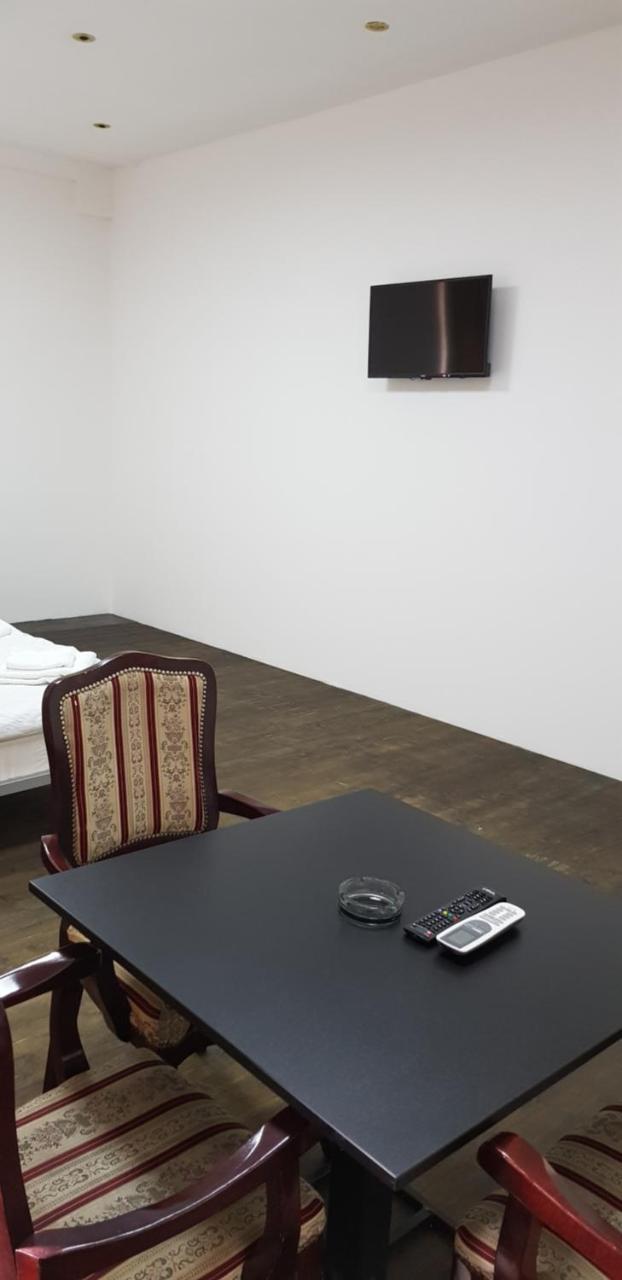 Dnd-X Hotel Pancsova Kültér fotó