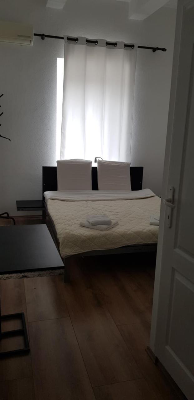 Dnd-X Hotel Pancsova Kültér fotó