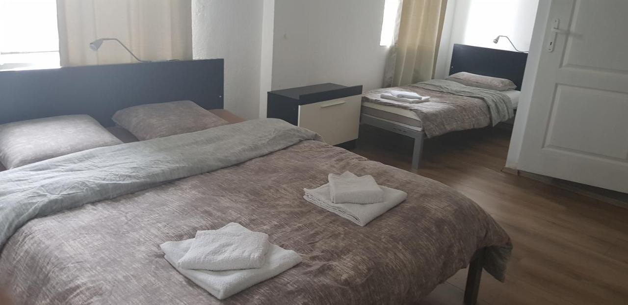 Dnd-X Hotel Pancsova Kültér fotó