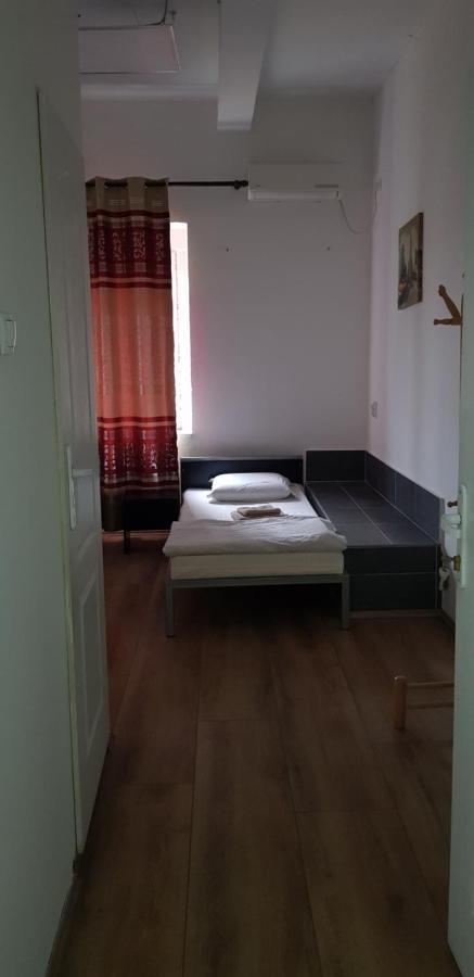 Dnd-X Hotel Pancsova Kültér fotó