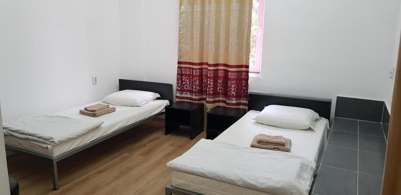 Dnd-X Hotel Pancsova Kültér fotó
